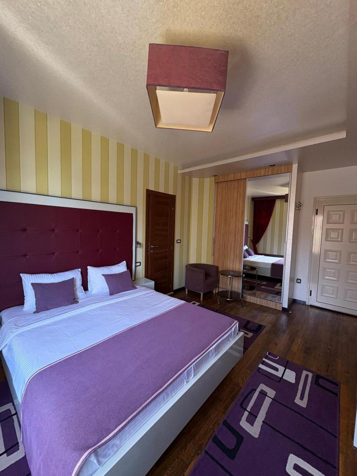 Meridian 4* Budva