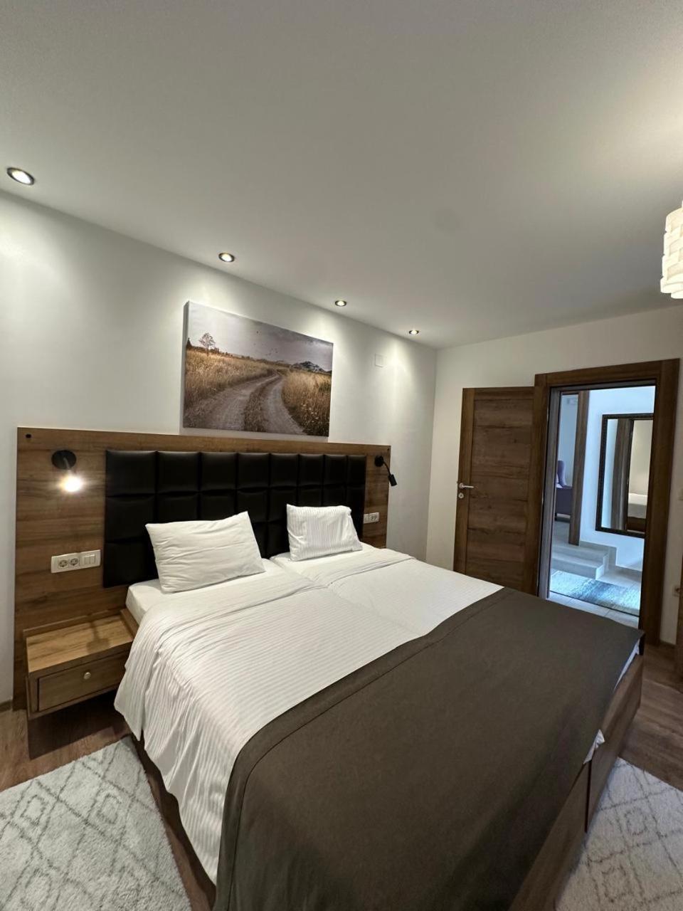 Meridian 4* Budva