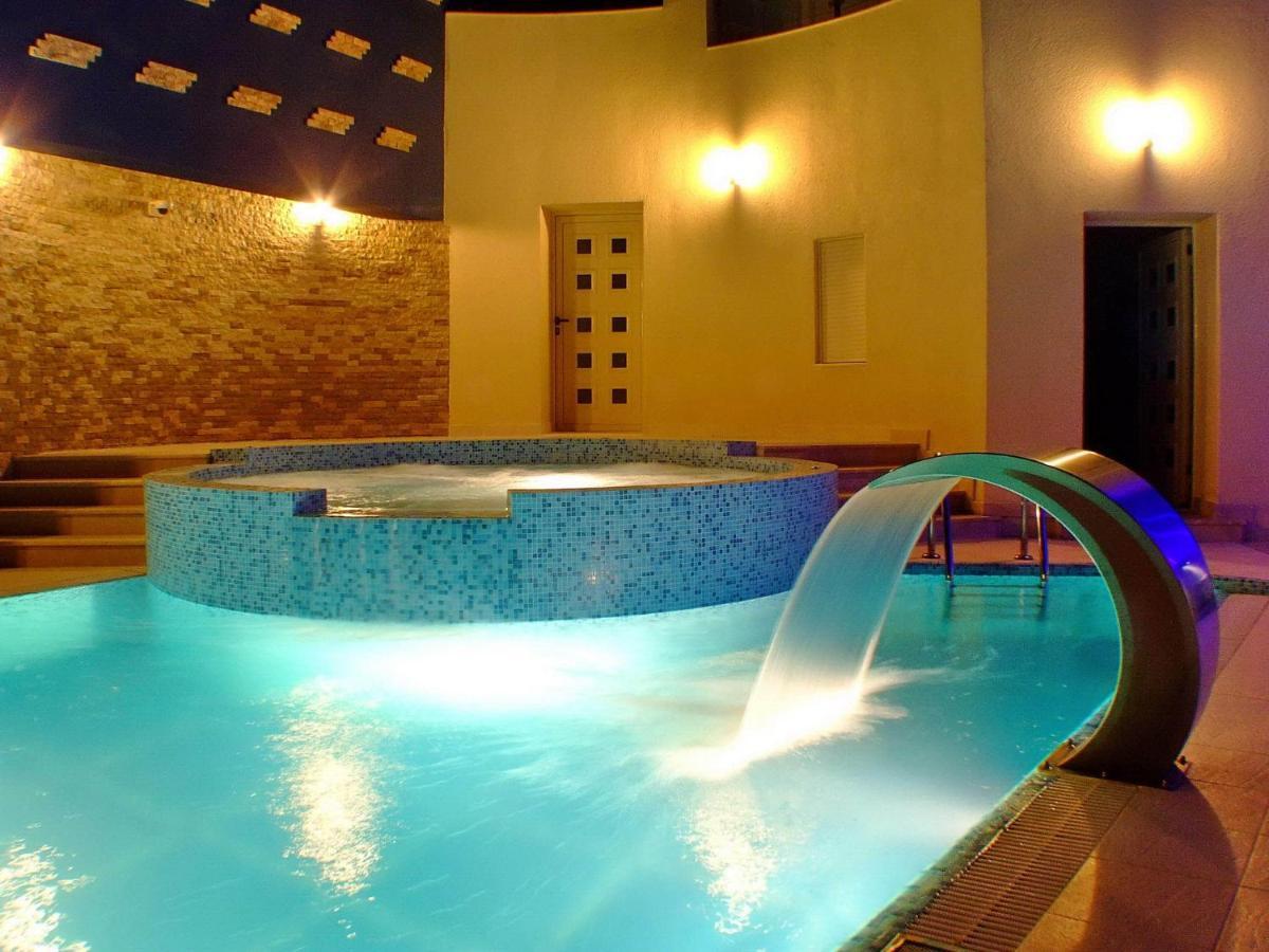 Meridian Hotel 4*
