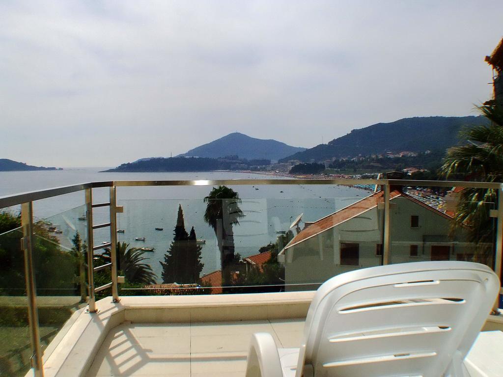 Meridian 4* Budva